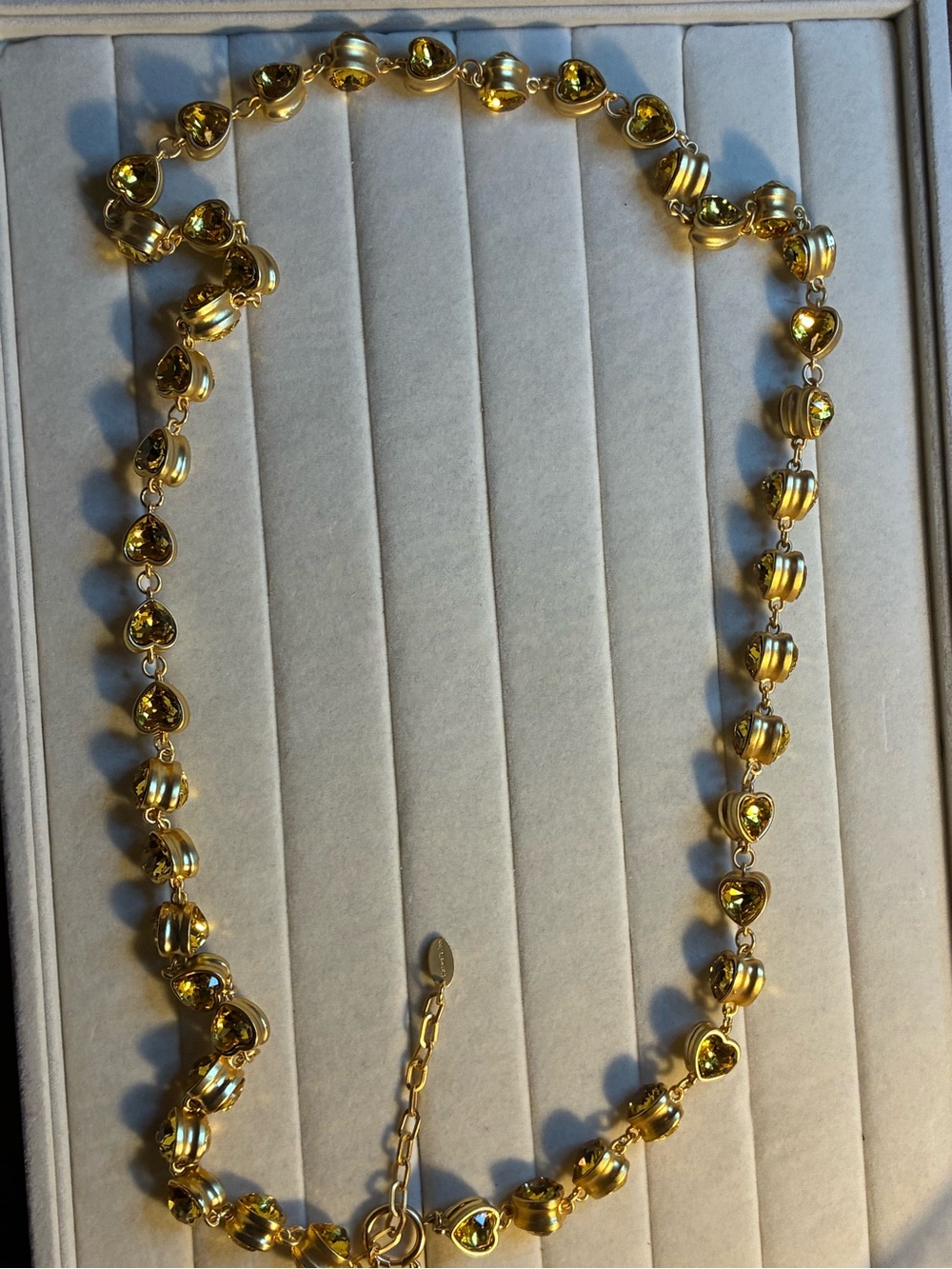 Catwalk Jon 18” heart necklace 18 gold plated - Picture 2 of 4
